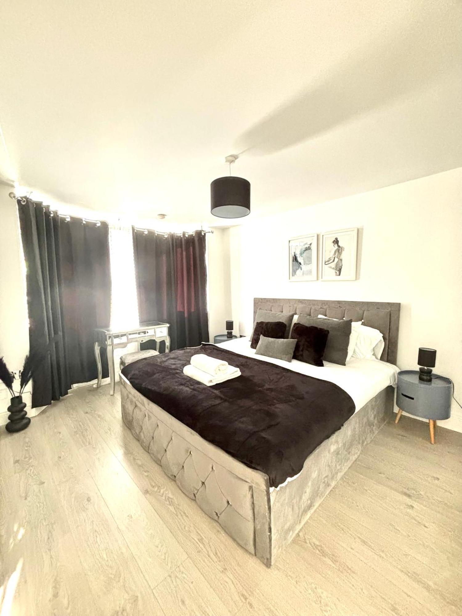 Cosy Modern Flat With Garden